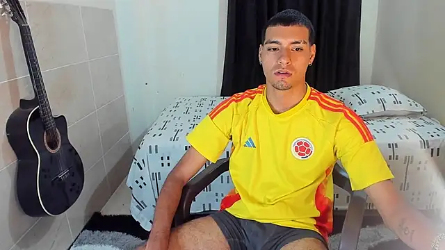 TeamPorn 19 online show from October 15, 2025, 4:56 am