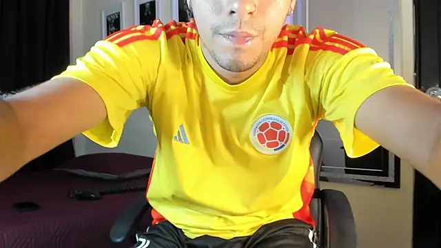 TeamPorn 19 online show from December 13, 2025, 8:14 pm