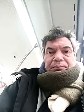 twitshe online show from February 1, 2026, 1:53 pm