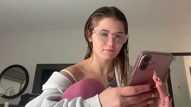 Riley ray69 online show from October 2, 2025, 2:51 am