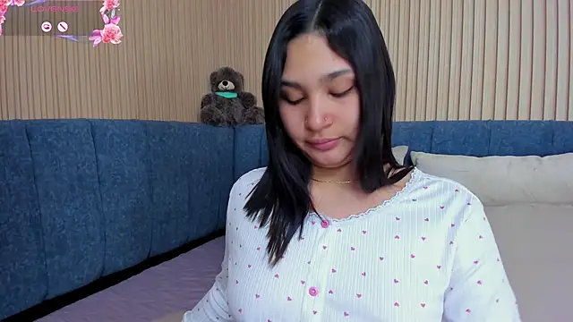 angel ponce online show from December 15, 2025, 7:07 pm