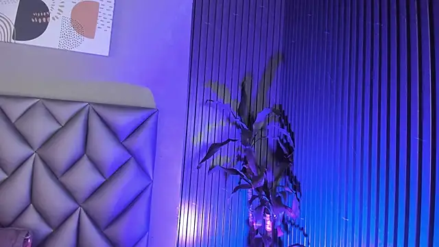 Kitty Dollyy online show from November 12, 2025, 9:03 pm