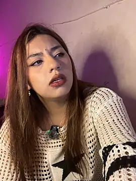 SoftLady S33 online show from June 6, 2026, 2:16 am