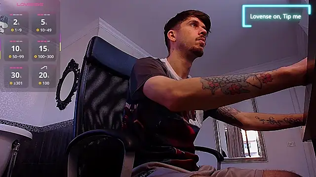 JonahShaw online show from September 21, 2025, 4:25 am