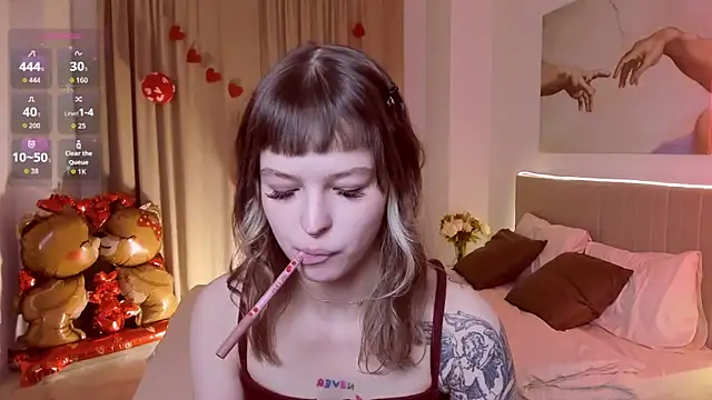 Lisa Blossom online show from February 12, 2026, 6:08 am