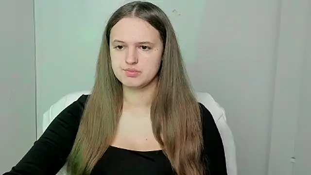 Snapshot of Aurora_White chatting on October 9, 2025, 11:08 am Aurora White online show from October 9, 2025, 11:08 am