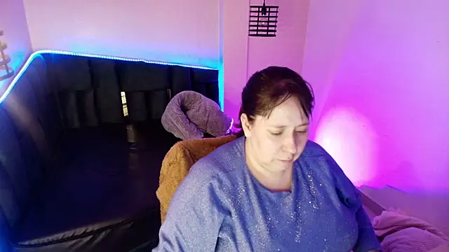  Emily rosee  online show from December 4, 2025, 11:30 am