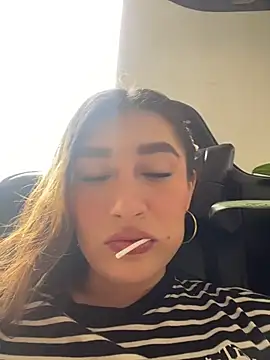 Snapshot of Isa_Villamarin chatting on October 17, 2025, 3:14 pm Isa Villamarin online show from October 17, 2025, 3:14 pm