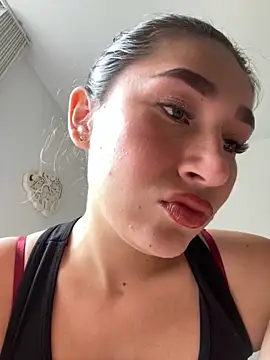 Snapshot of Isa_Villamarin chatting on October 21, 2025, 4:41 pm Isa Villamarin online show from October 21, 2025, 4:41 pm