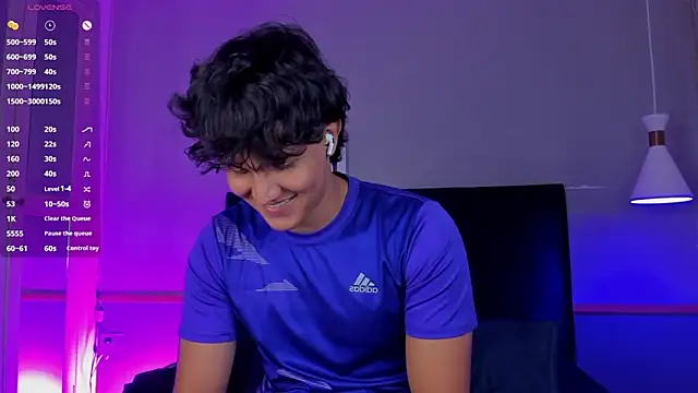 Leo Savage  online show from November 25, 2025, 3:50 am