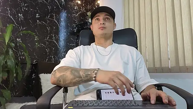 Alexander ferre online show from February 11, 2026, 1:27 pm