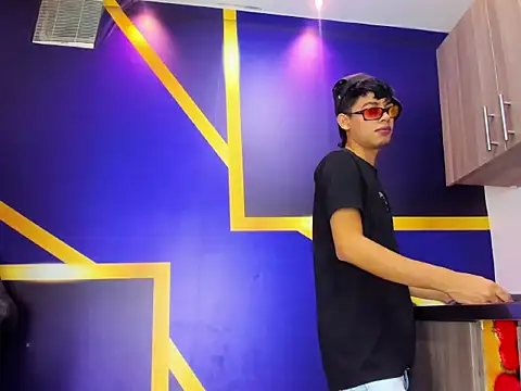 Snapshot of gustavo_saaled19_ chatting on September 14, 2025, 7:57 pm gustavo saaled19  online show from September 14, 2025, 7:57 pm