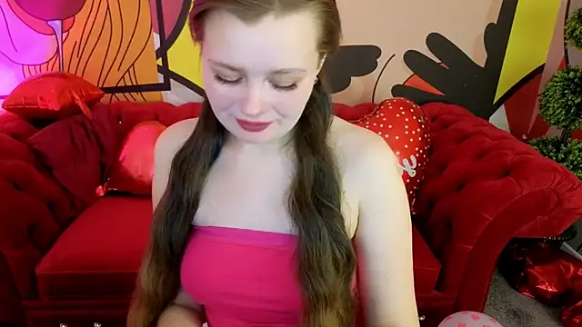 RedDoll  online show from February 8, 2026, 6:06 am