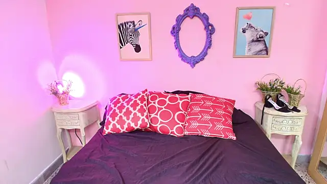 Snapshot of Nahomi_Rivera chatting on September 22, 2025, 12:51 pm Nahomi Rivera online show from September 22, 2025, 12:51 pm