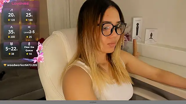 kata22sofia online show from September 22, 2025, 3:14 pm