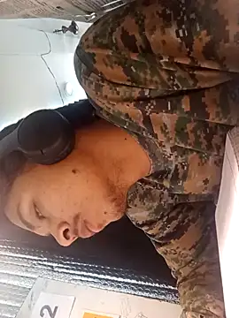 Snapshot of deny2442 chatting on October 30, 2025, 4:14 am deny2442 online show from October 30, 2025, 4:14 am