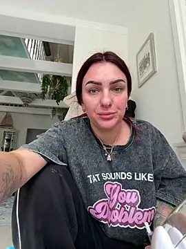 OliviaaFischer online show from April 1, 2026, 1:34 pm