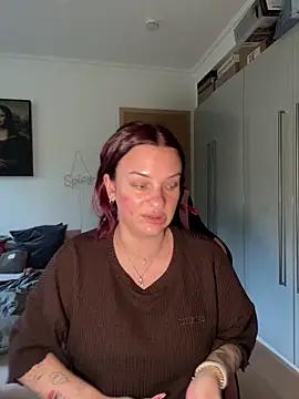 OliviaaFischer online show from May 18, 2026, 5:52 pm