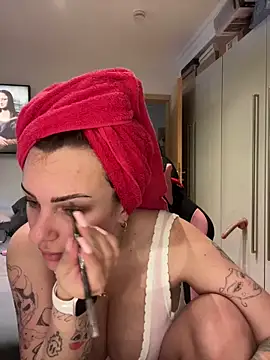 OliviaaFischer online show from May 25, 2026, 2:56 pm