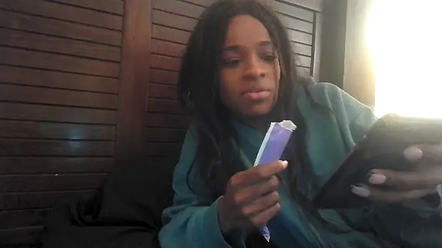 Marlowlovee online show from September 25, 2025, 3:54 am