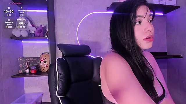 RenataLeclair online show from February 25, 2026, 4:16 pm