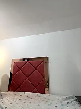 emma hot2006 online show from November 8, 2025, 5:56 pm