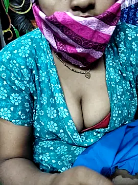 Love Cream online show from February 17, 2026, 6:47 pm