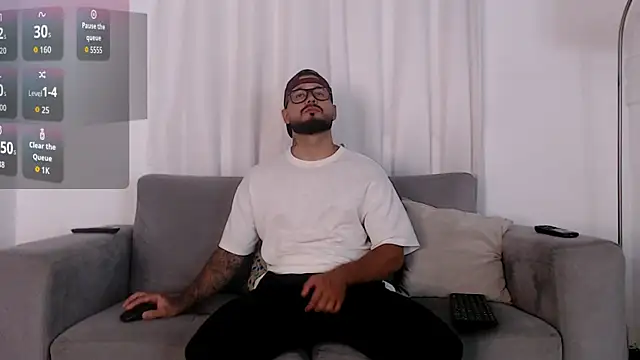 Snapshot of Eric_Evans1 chatting on October 13, 2025, 9:37 pm Eric Evans1 online show from October 13, 2025, 9:37 pm