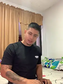 miaftmax online show from February 8, 2026, 6:33 pm