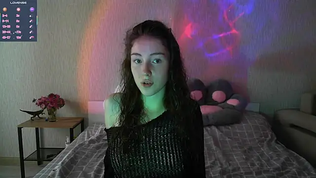 Snapshot of eskatmi chatting on September 15, 2025, 2:11 am eskatmi online show from September 15, 2025, 2:11 am