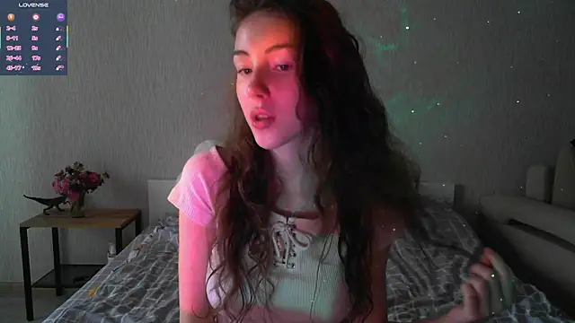 Snapshot of eskatmi chatting on September 18, 2025, 1:40 am eskatmi online show from September 18, 2025, 1:40 am