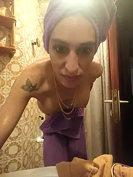 paloma1313 online show from September 13, 2025, 9:53 am