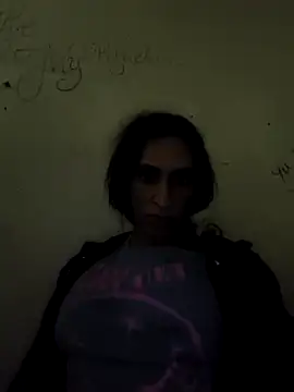 paloma1313 online show from September 27, 2025, 5:56 am