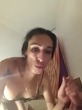 paloma1313 online show from October 15, 2025, 12:55 am