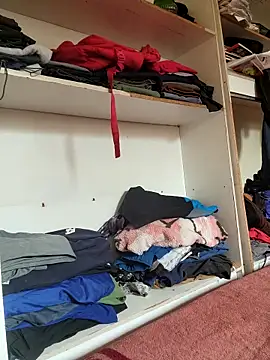 sweetdickboy2 online show from April 4, 2026, 10:57 am