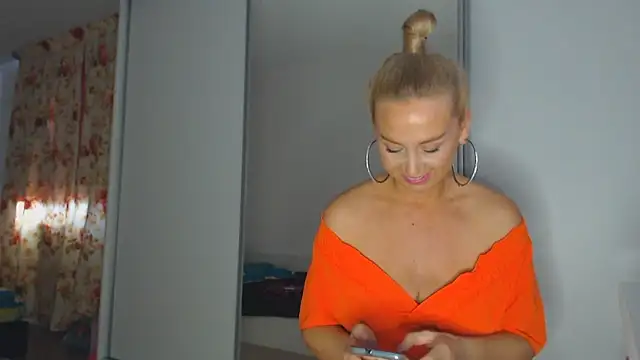 merlyn4 online show from March 19, 2025, 11:39 am