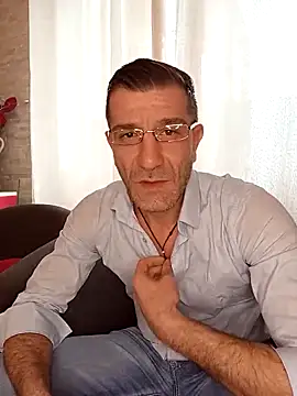 Alexdaniel89 online show from February 5, 2026, 1:05 pm