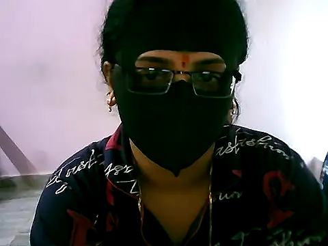 Snapshot of jannu6482 chatting on September 18, 2025, 9:44 am jannu6482 online show from September 18, 2025, 9:44 am