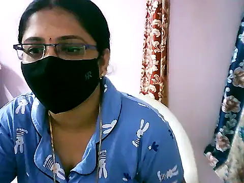 Snapshot of jannu6482 chatting on September 22, 2025, 1:02 pm jannu6482 online show from September 22, 2025, 1:02 pm