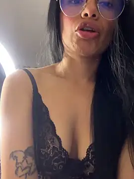 Melissa coch online show from November 2, 2025, 5:10 am