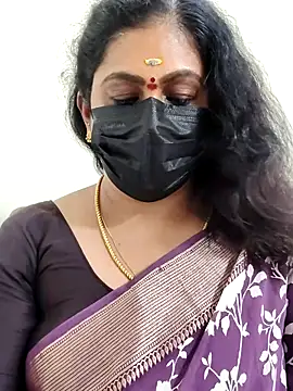 Sweetie swetha37 online show from November 19, 2025, 7:36 pm