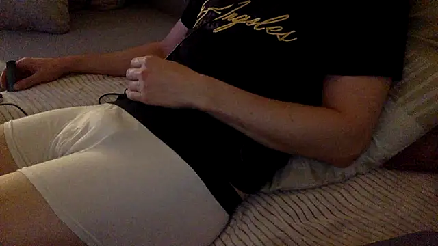 Breezydicksn online show from November 19, 2025, 6:30 pm