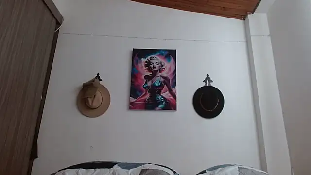 Crystal Star  online show from March 14, 2026, 1:05 pm