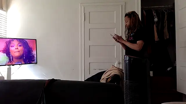 Diodre Benyoon online show from March 17, 2026, 4:54 pm