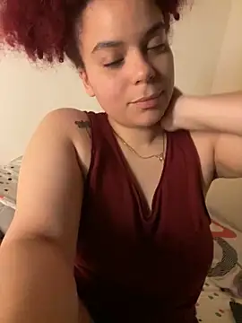 Enyagleam  online show from October 19, 2025, 11:27 pm