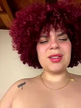 Enyagleam  online show from October 22, 2025, 3:29 am