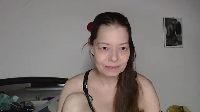 Snapshot of SexySarah177 chatting on February 20, 2026, 9:15 pm SexySarah177 online show from February 20, 2026, 9:15 pm