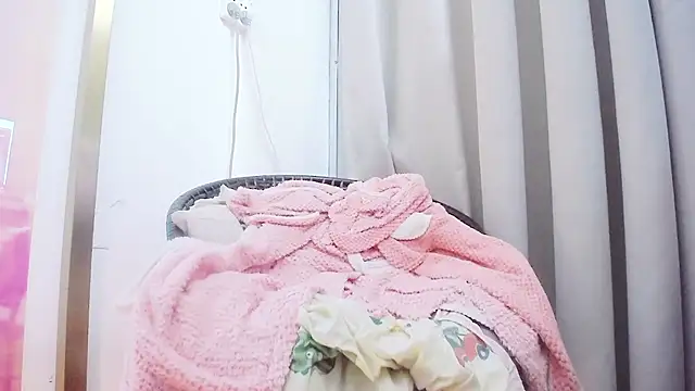 KateCondon online show from November 16, 2025, 9:20 pm