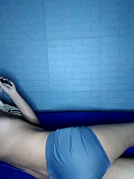 novinho safado   online show from November 21, 2025, 4:22 am