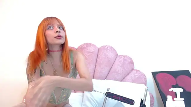 skinnyoranges online show from April 15, 2026, 9:37 pm